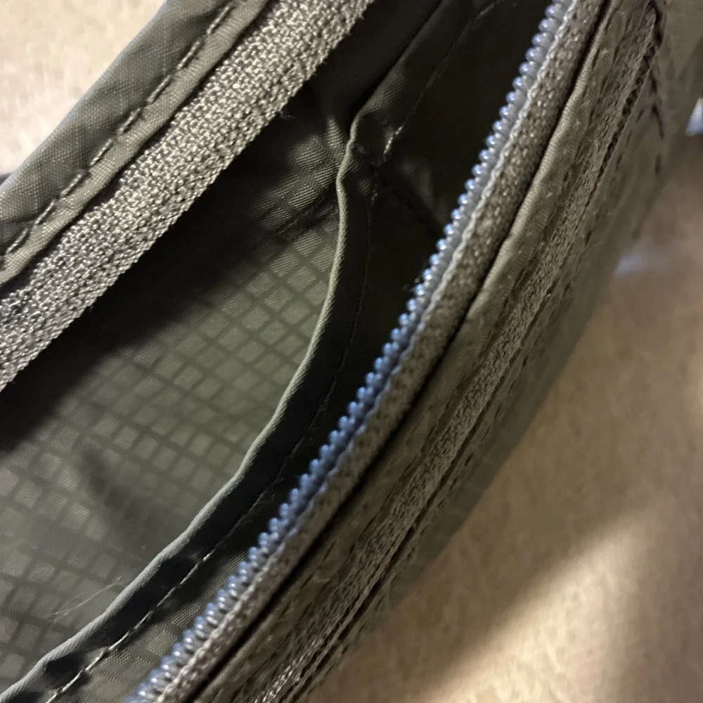 Lanney Money Belt for Travel Unisex Slim Hidden Travel Wallet RFID Blocking NWOT